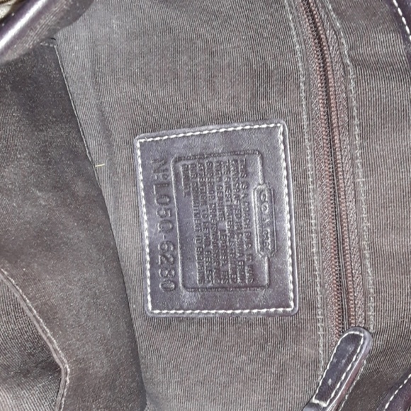 Coach purse used - Picture 3 of 4